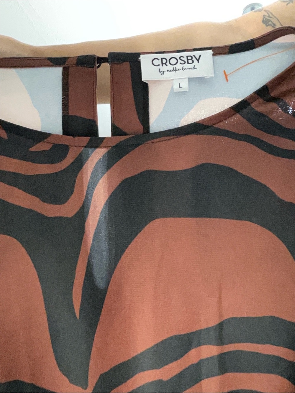CROSBY by Mollie Burch Rust and Black Abstract Silk Dress - Picture 5 of 5